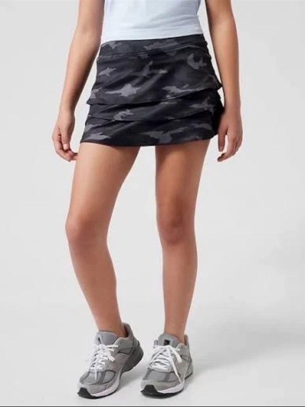Athleta Girl Camo Lux Swing Skort Gray Black Camouflage XXL 16 Activewear Skirt